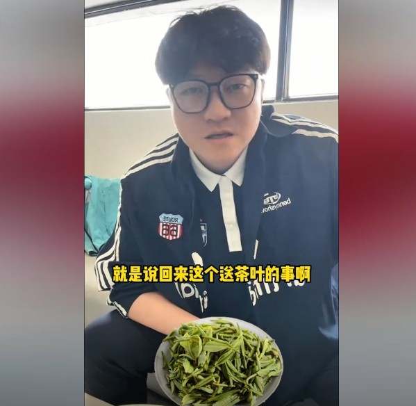趙鵬：不太清楚賈秀全要球員買(mǎi)茶葉的段子，但這在現(xiàn)實(shí)中也正常