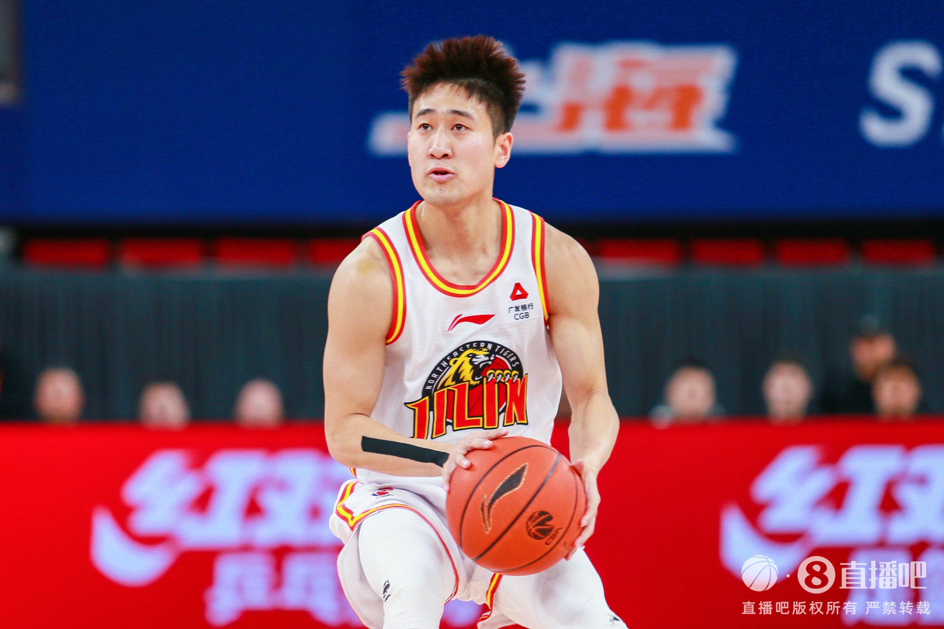效率不高！姜偉澤13中5拿到14分 三分9中2