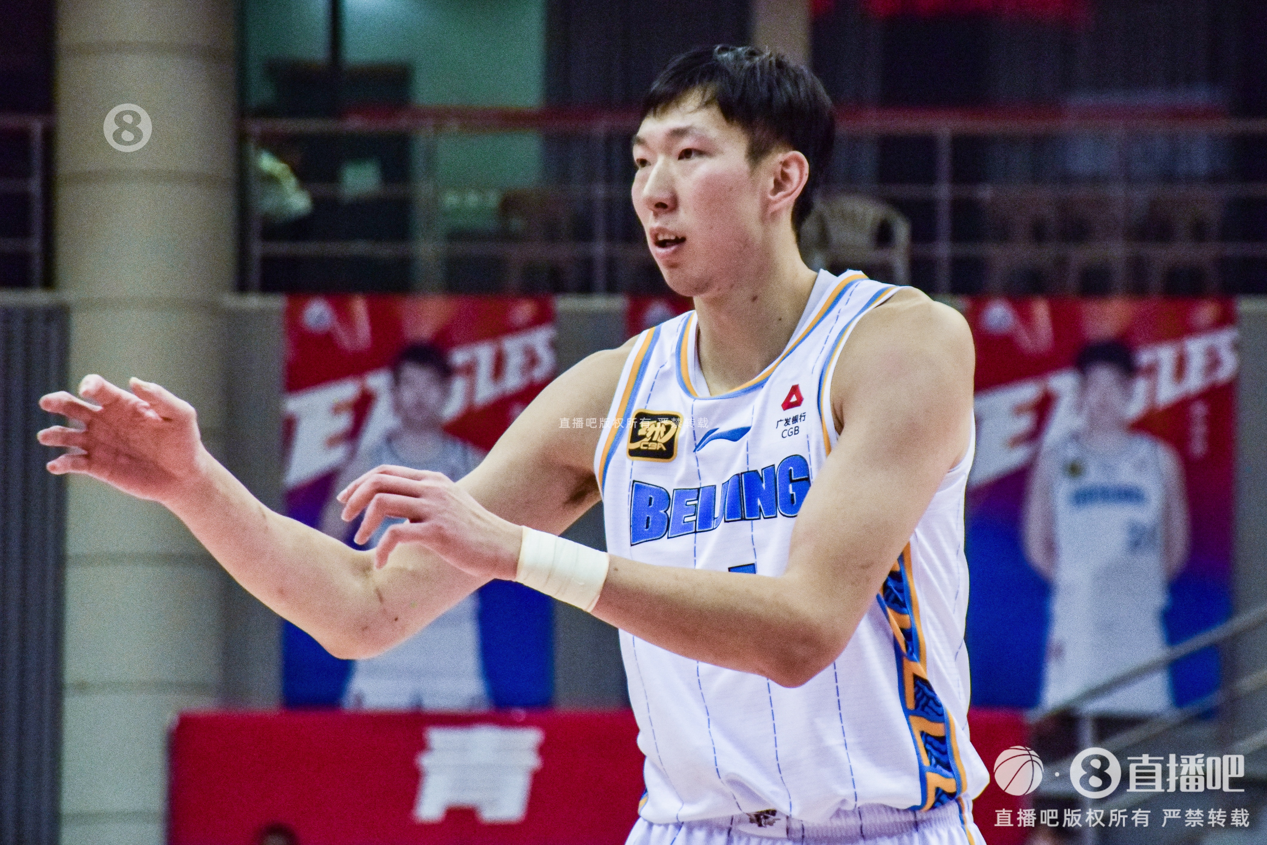 高效且全面！周琦全場11投7中 拿下17分14籃板1搶斷2蓋帽