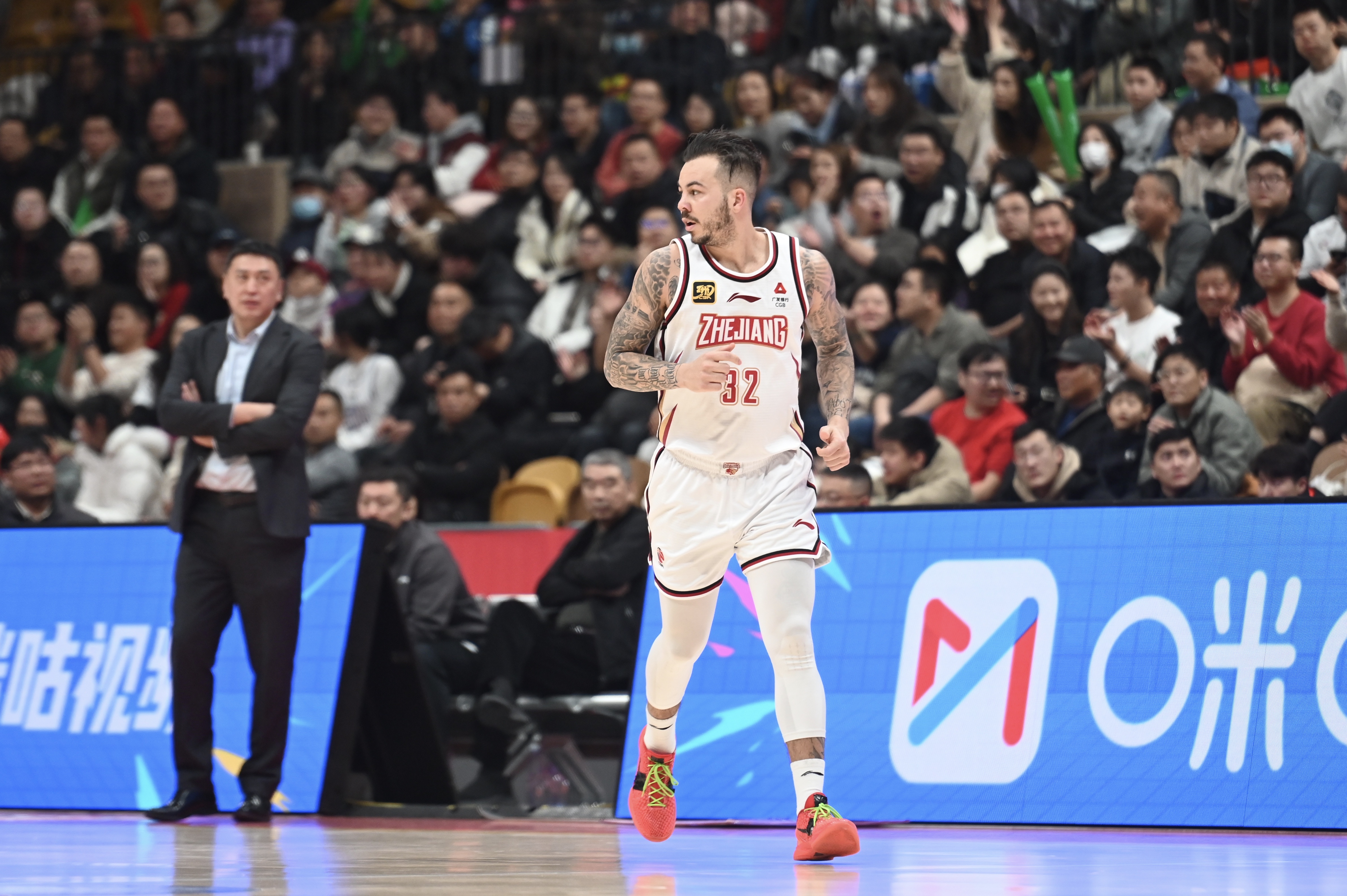 得分爆炸力！約克23中13得34分2板8助4斷 三分11中6
